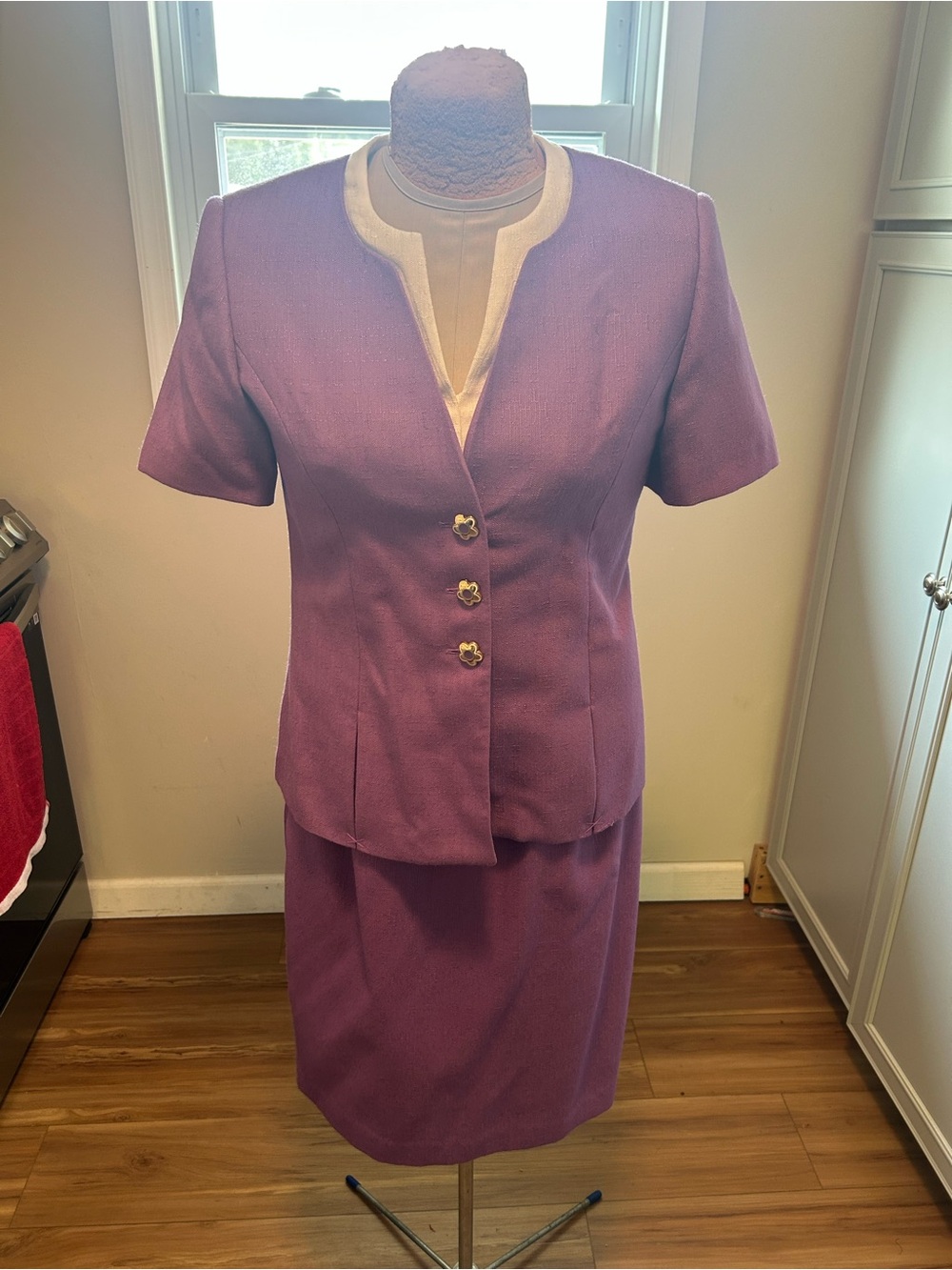 Amanda Smith Classic Purple Two-Piece Skirt Suit Size 6